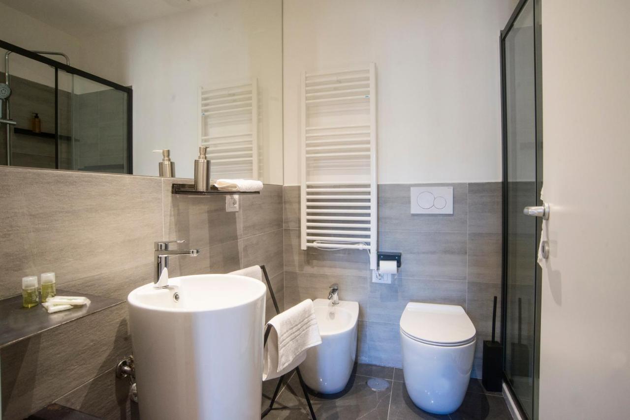 Dimora San Bartolomeo - Design, Panoramic View & Culture Apartment Rome Bagian luar foto